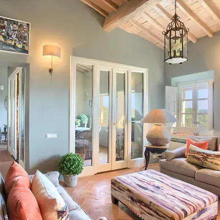 La Loggia Apartment *